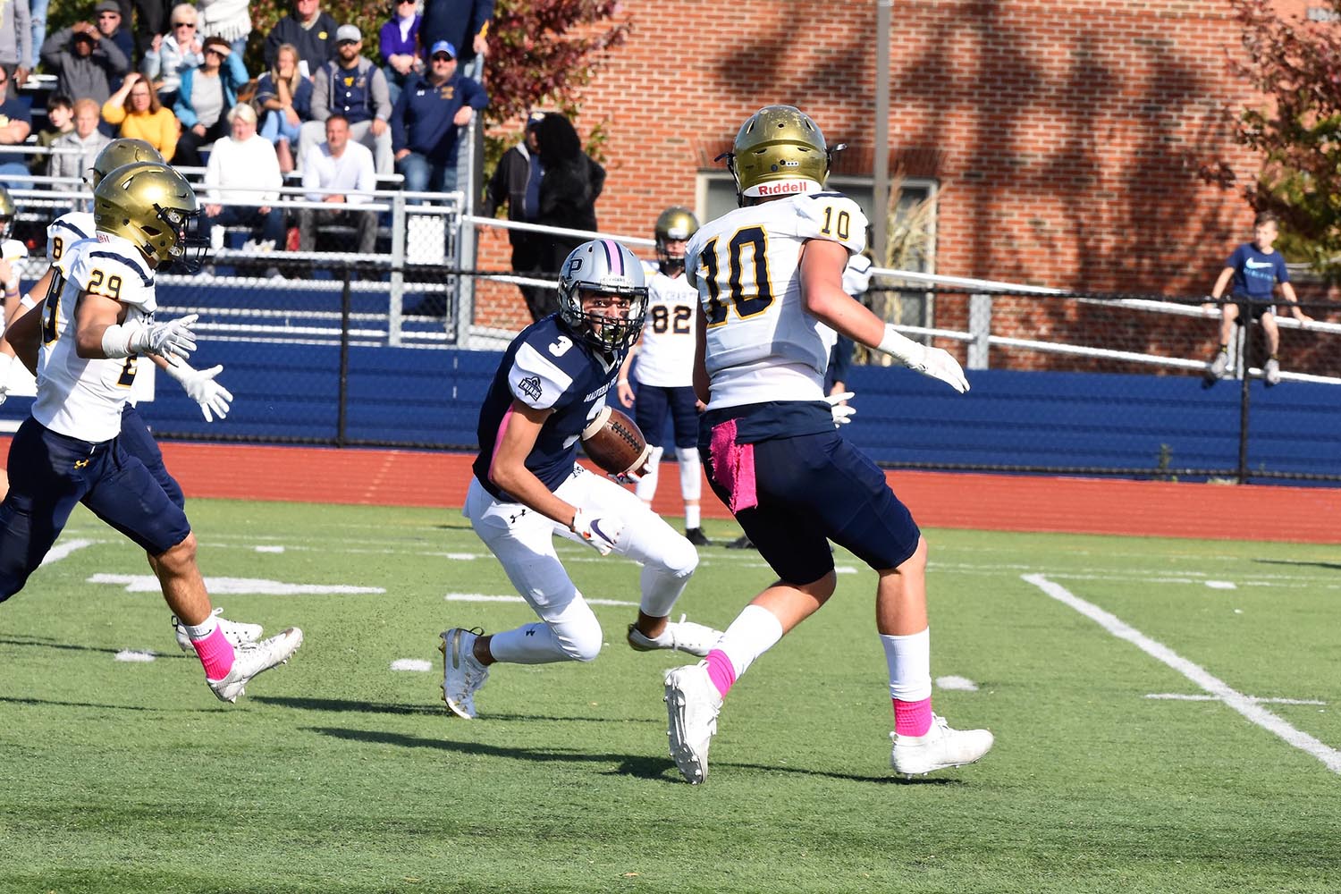 Malvern Prep Football vs William Penn Looking to get down the field!