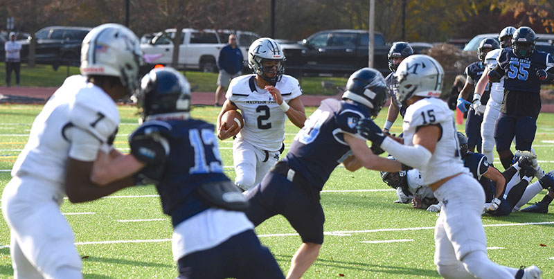 Malvern Prep QB Skyler Smith looking for space to run