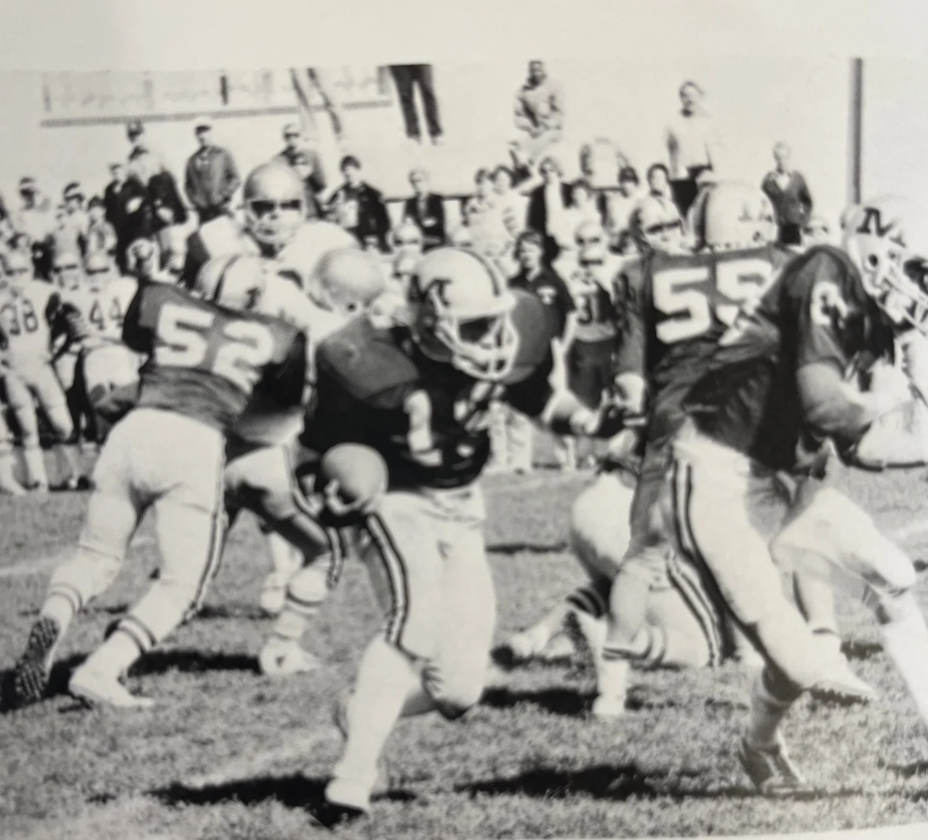 Malvern Prep RB running to open space