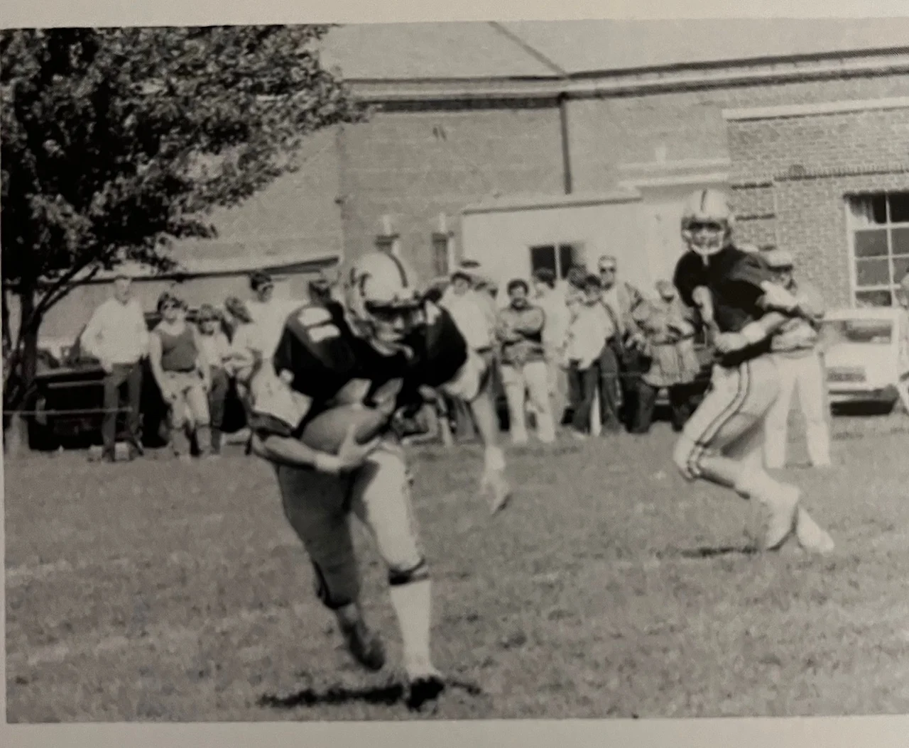 1985 Malvern RB Looking to run the ball to open space