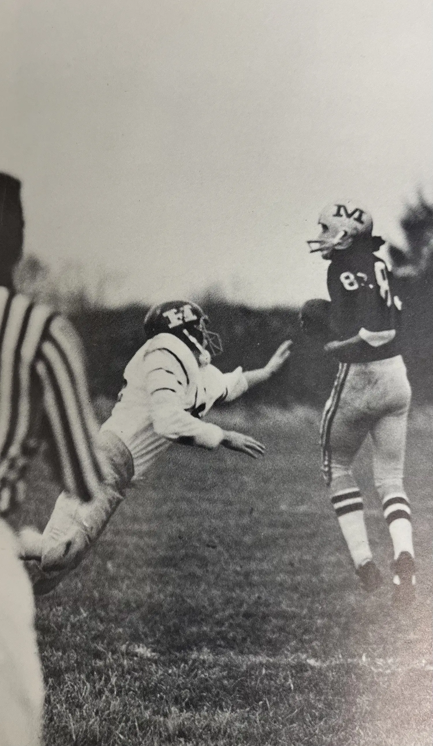 Malvern WR making the catch