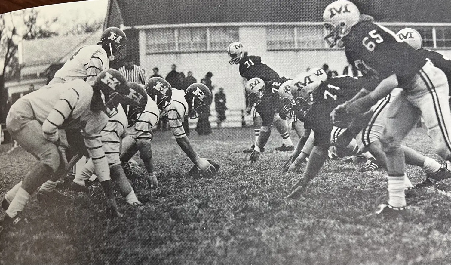 Malvern Prep Dlineman lined up against the opponent